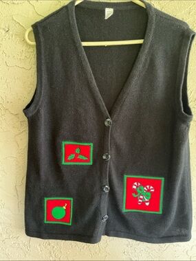 Vintage Black Knit Christmas Women’s  Holiday Vest With Embroidered Patches M/L